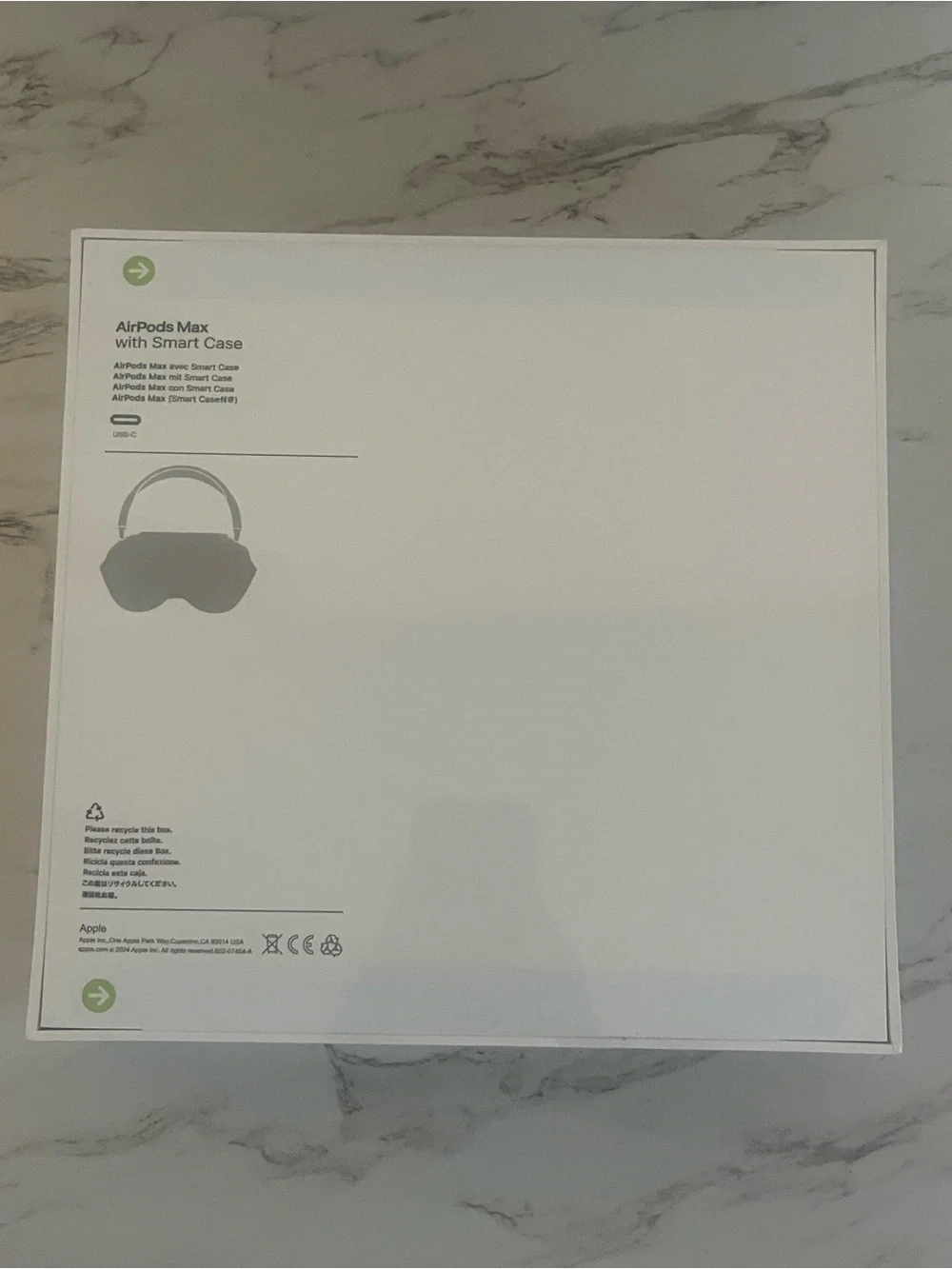 Apple AirPods Max Over-Ear Headphones in Midnight